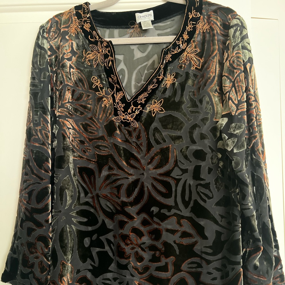 Chicos Velvet Burnout Top